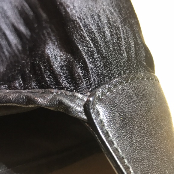 🎉HP🎉 EUC Gucci Jackie O Hobo Bag w/ Black Leather Trim - Picture 14 of 15